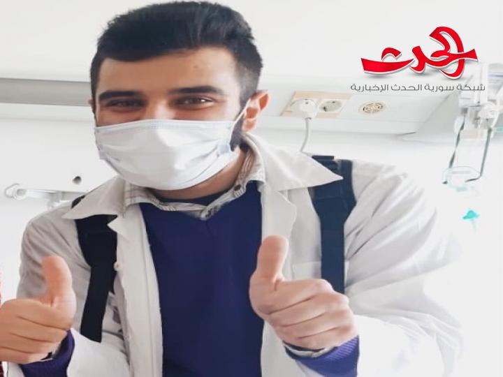 لسنا سوى أحجاراً في جدار.. بقلم الطبيب الأديب أحمد علي