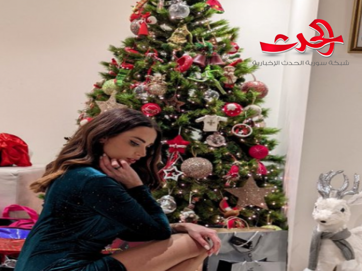 داليدا خليل بإطلالة أنيقة و رائعة في عيد الميلاد