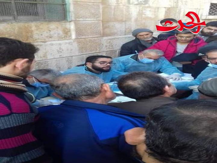 حملة تلقيح مكثفة ضد كورونا بمساجد حماة