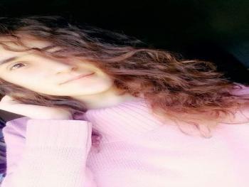 بين الزحام بقلم الكاتبة آية رنجوس