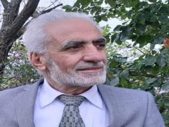 بين أدراج المنزل القديم وسلم طائرة شرود إنساني ولحظة وجدانية