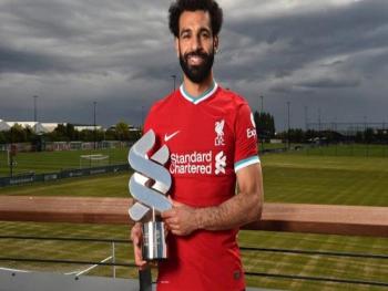 محمد صلاح يفوز بجائزة لاعب الموسم في ليفربول