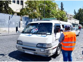 بعد تهرب السائفين..محافظة دمشق تضبط عمل وسائل النقل العامة فهل تنجح بردع السائقين؟