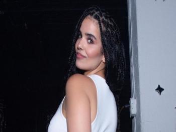 رهف القنون تثير الجدل بحركة إيحائية..صورة