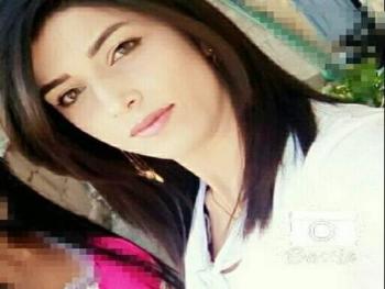 شاطئ الخذلان بقلم الكاتبة روئ عماد