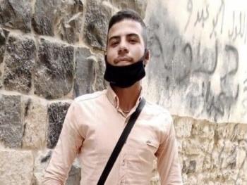الليل على الرّصيف المبتلّ..بقلم أحمد جوخدار