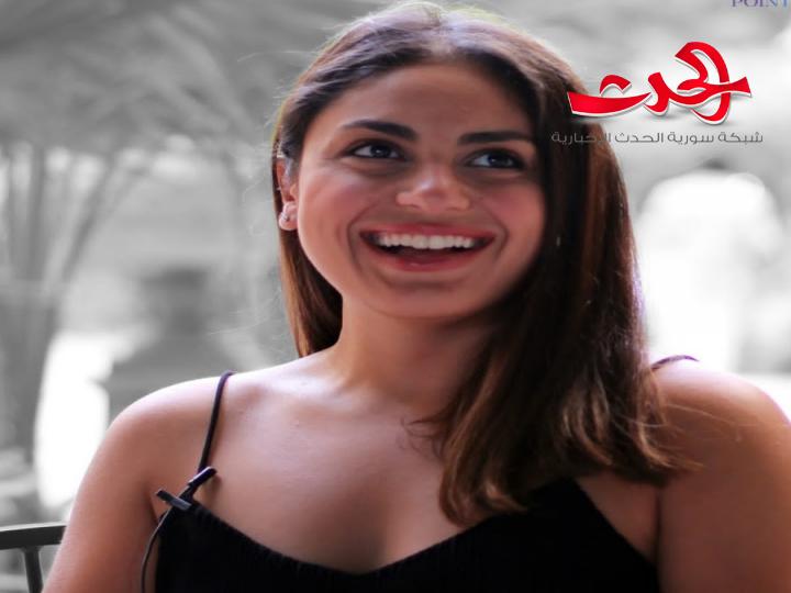 ابنة بسام الملا مستاءة من صورة سوزان نجم الدين مع والدها