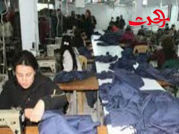 النقابات العمالية تطالب برفع الاعتمادات المالية للباس العمالي...   