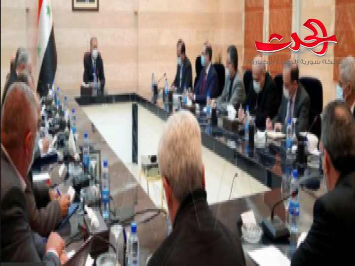 اجتماع برئاسة المهندس عرنوس.. إعطاء الأولوية للمشاريع ذات الأهمية ومحاسبة المقصرين