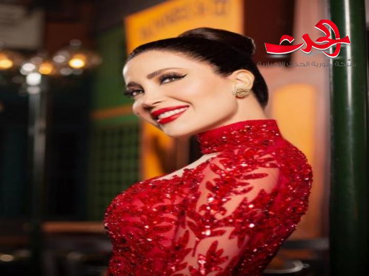 نسرين طافش تتألق باللون الأحمر.. وتعايد المتابعين