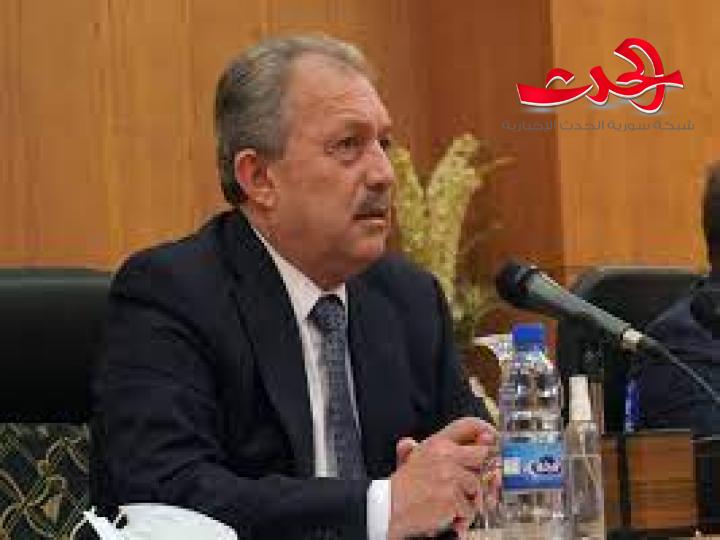 الحكومة تواجه التطورات الاقتصادية بالتخطيط المسبق وتشرك الصناعيين والتجار بالتحدي