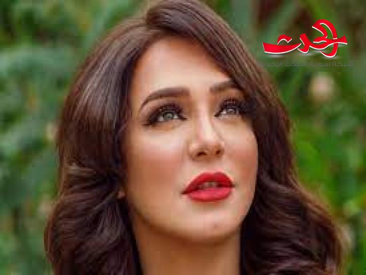سلاف فواخرجي سبب وفاة والدي جريمة قتل 