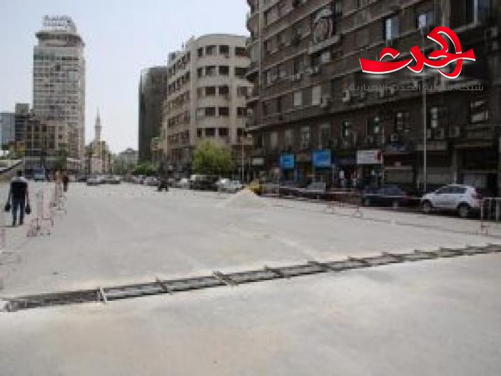 استمرار أعمال صيانة فواصل التمدد الطرقي عند تقاطع فكتوريا بدمشق
