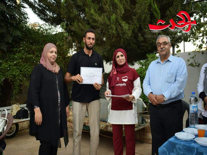 حفل تكريم دورة التصوير الفوتوغرافي والاعلام