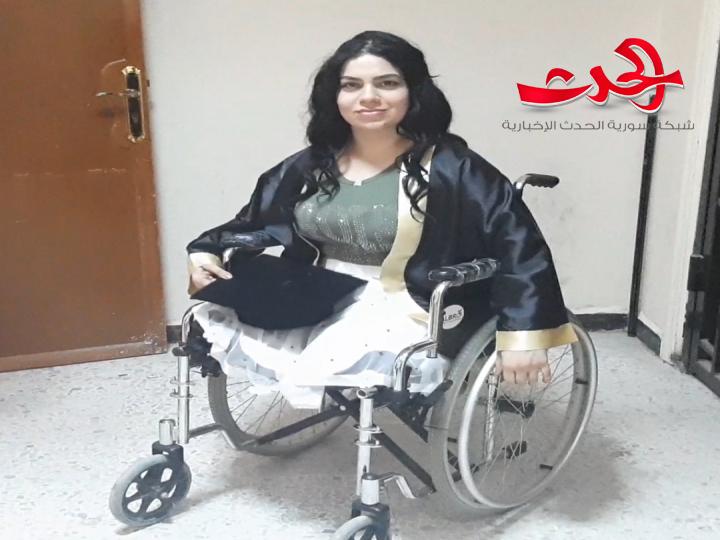 الطالبة الجريحة "رهف العيد" نموذج يحتذى به في التفوق والنجاح