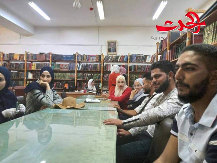 فريق عناقِيد الثقافي الاجتماعي يقيم ورشة بعنوان ”حكايتنا في مكتبتنا“