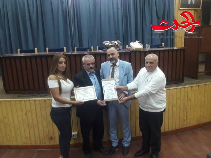 الشاعر حسن سمعون مكرما في ثقافي حمص