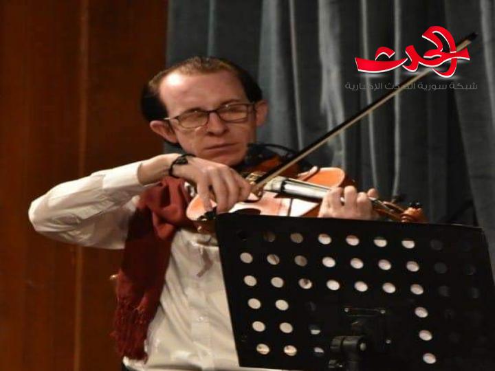 أيهم سعد فنان سوري وعازف محترف على آلة الكمان من مدينة حمص