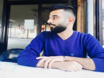مقدسة في دين الجمال.. بقلم د.أحمد علي