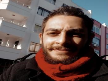 مرحباً أمي.. أم كلثوم..أم الدنيا.. بقلم ليث كفرناوي