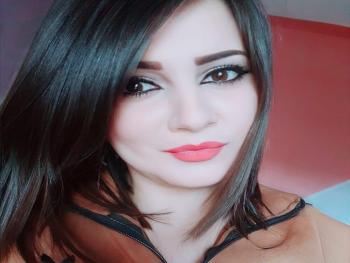 أوترحل عني يا قمري.. بقلم هبة شدود