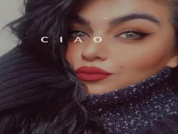 من أنا؟.. بقلم زينب علي