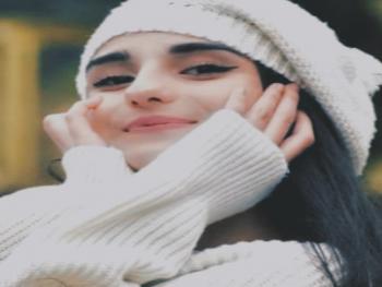 حفيدة اللغة وابنة الكتاب الملقبة "بالغيمة" ذات السبعةَ عشر قمرًا__هبة أحمد إبراهيم__