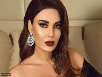 سيرين عبد النور تلفت الأنظار في آخر جلسة تصوير لها
