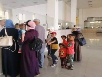 عودة 16 مهجراً قادمين من مخيمات اللجوء في الأزرق بالأردن