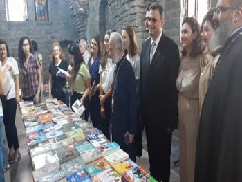 افتتاح معرض الكتاب الثالث في القاعة الأثرية التابعة لكاتدرائية الأربعين شهيداً في مدينة حمص