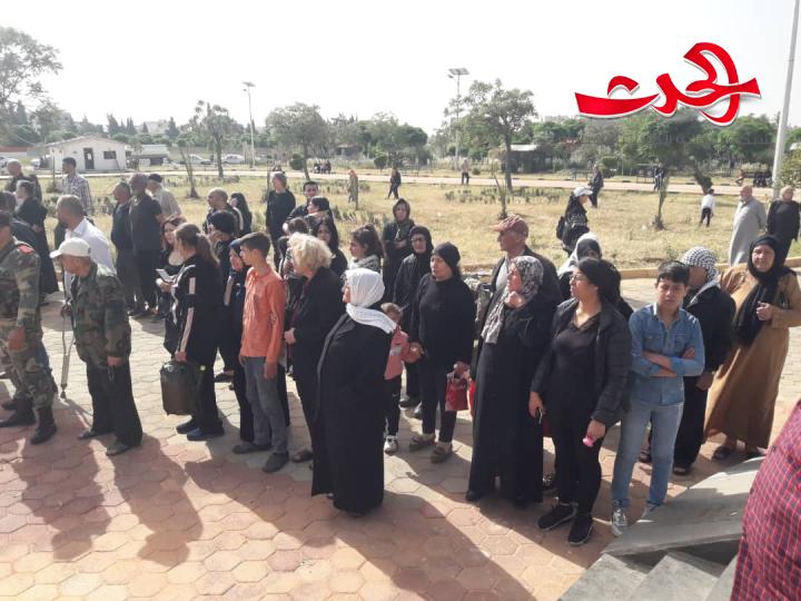 في ذكرى عيد الشهداء زيارات رسمية لأضرحة الشهداء و المشفى العسكري في حمص