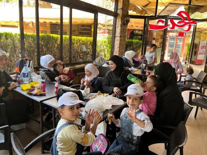 نشاط ترفيهي مميز لأطفال مؤسسة حدودي السما مع أهاليهم وكادرهم التدريسي..