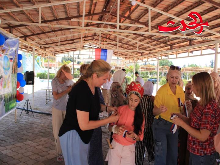 الجالية الروسية في حمص تحتفل بعيد الإستقلال