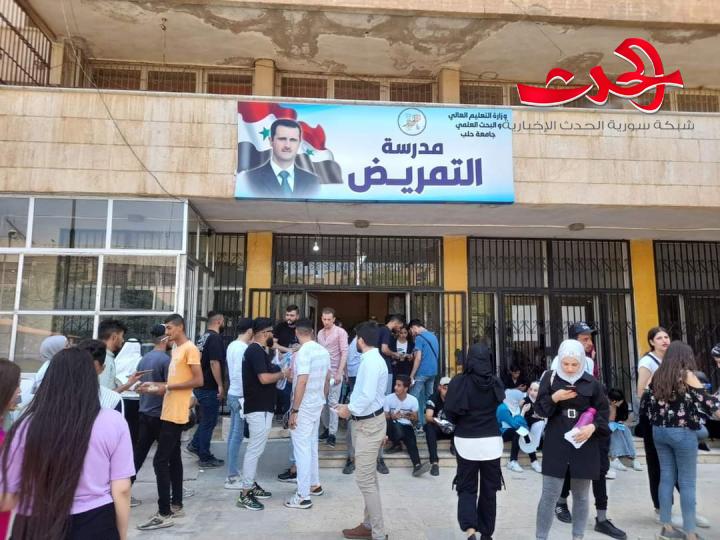 إقبال طلابي كبير على المراكز الانتخابية بجامعة حلب