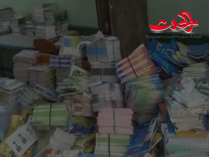 طالب المدسة الخاصة يدفع ثمن نسخة كتب إضافية!