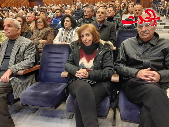 الفنانة شذى العكش تحيي أمسية طربية على مسرح ثقافة حمص 