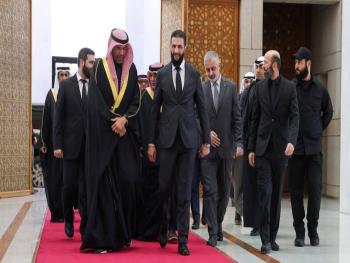 القائد أحمد الشرع يلتقي وزير خارجية الكويت 