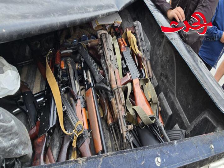 الأمن العام يستلم أسلحة وذخائر من أهالي قرية زقزقانية