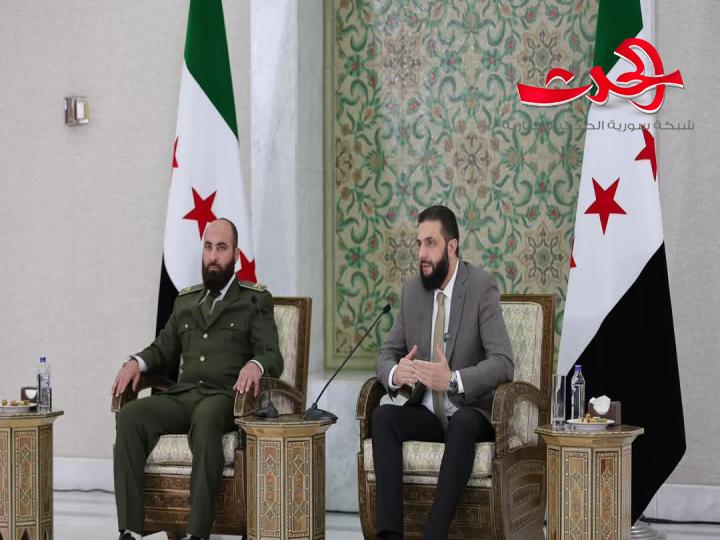 الرئيس الشرع يعايد جرحى ومصابي معارك التحرير في قصر الشعب بدمشق