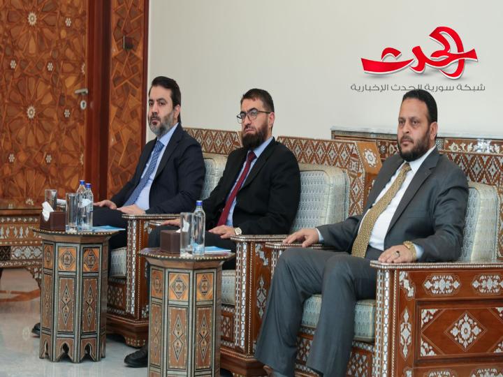 الرئيس الشرع يلتقي لجنة تقصي الحقائق المكلفة بالتحقيق في أحداث الساحل