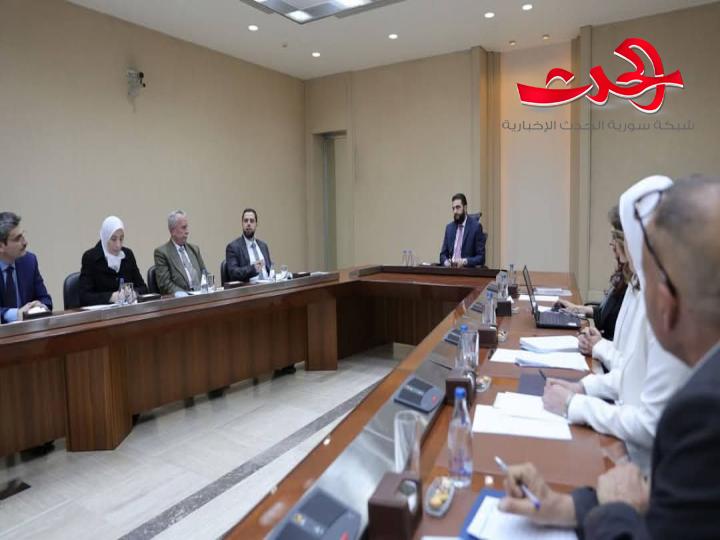 الرئيس الشرع يلتقي مع وزير الأشغال العامة لمناقشة خطط الوزارة 