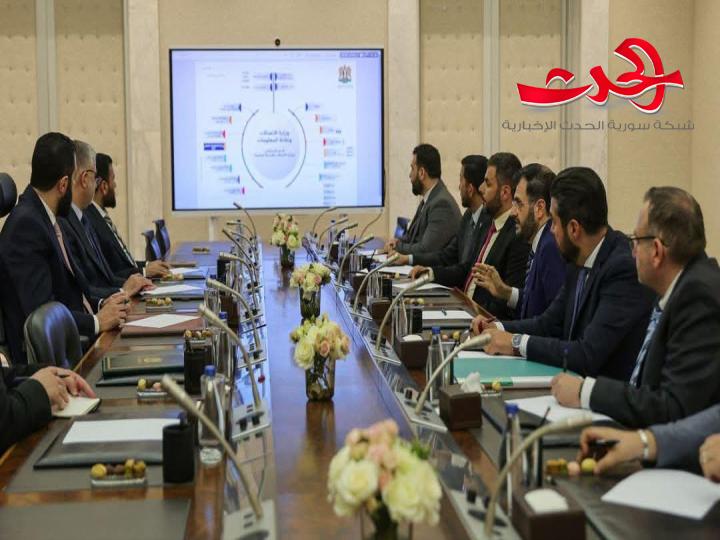الرئيس الشرع يلتقي مع وزير الاتصالات لبحث سبل تطوير خدمات الاتصالات في البلاد