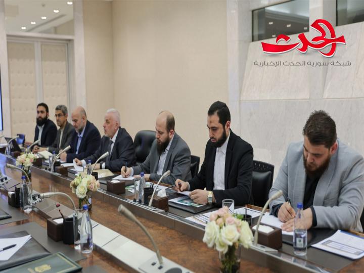 الرئيس الشرع يلتقي مع وزير الأوقاف وعدد من مسؤولي الوزارة