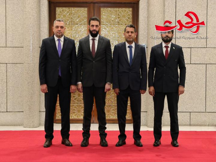 الرئيس الشرع يلتقي وفداً من المجلس التركماني السوري في قصر الشعب بدمشق