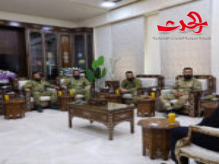 وزير الدفاع يستقبل القيادة العسكرية في محافظة درعا