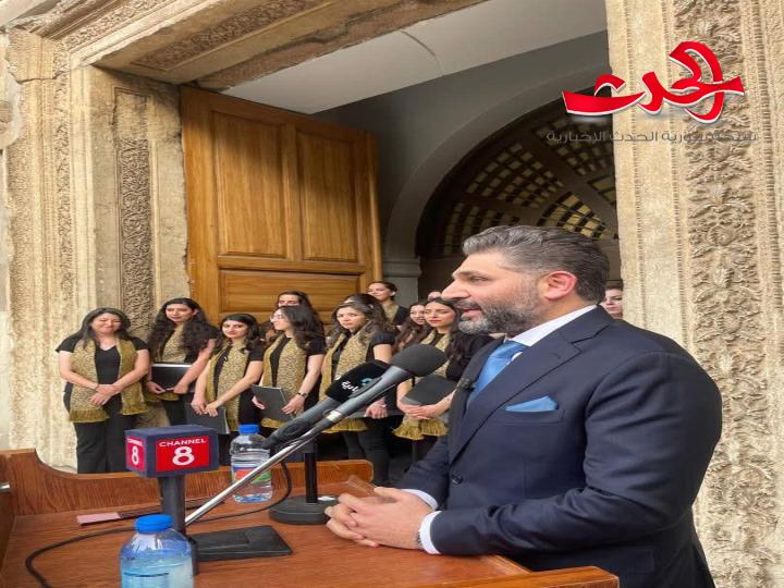 وزير الثقافة يصرف مكافأة 100مليون ليرة لموظفين