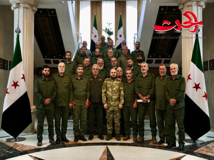 وزير الدفاع يلتقي الضباط القائمين على إدارة الكلية الحربية في هيئة التدريب بدمشق