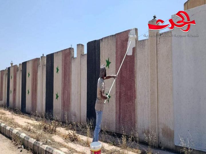 مدينة درعا تبدأ إزالة الرموز والشعارات المرتبطة بالنظام البائد