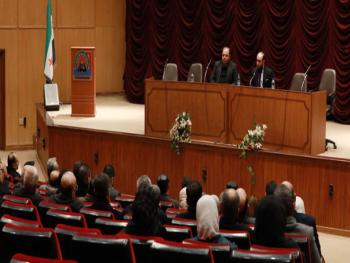 وزير العدل يجتمع مع القضاة والمستشارين بالقصر العدلي في حماة