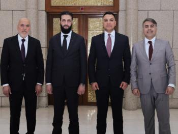 القائد الشرع يلتقي رجل الأعمال السوري وليد الزعبي